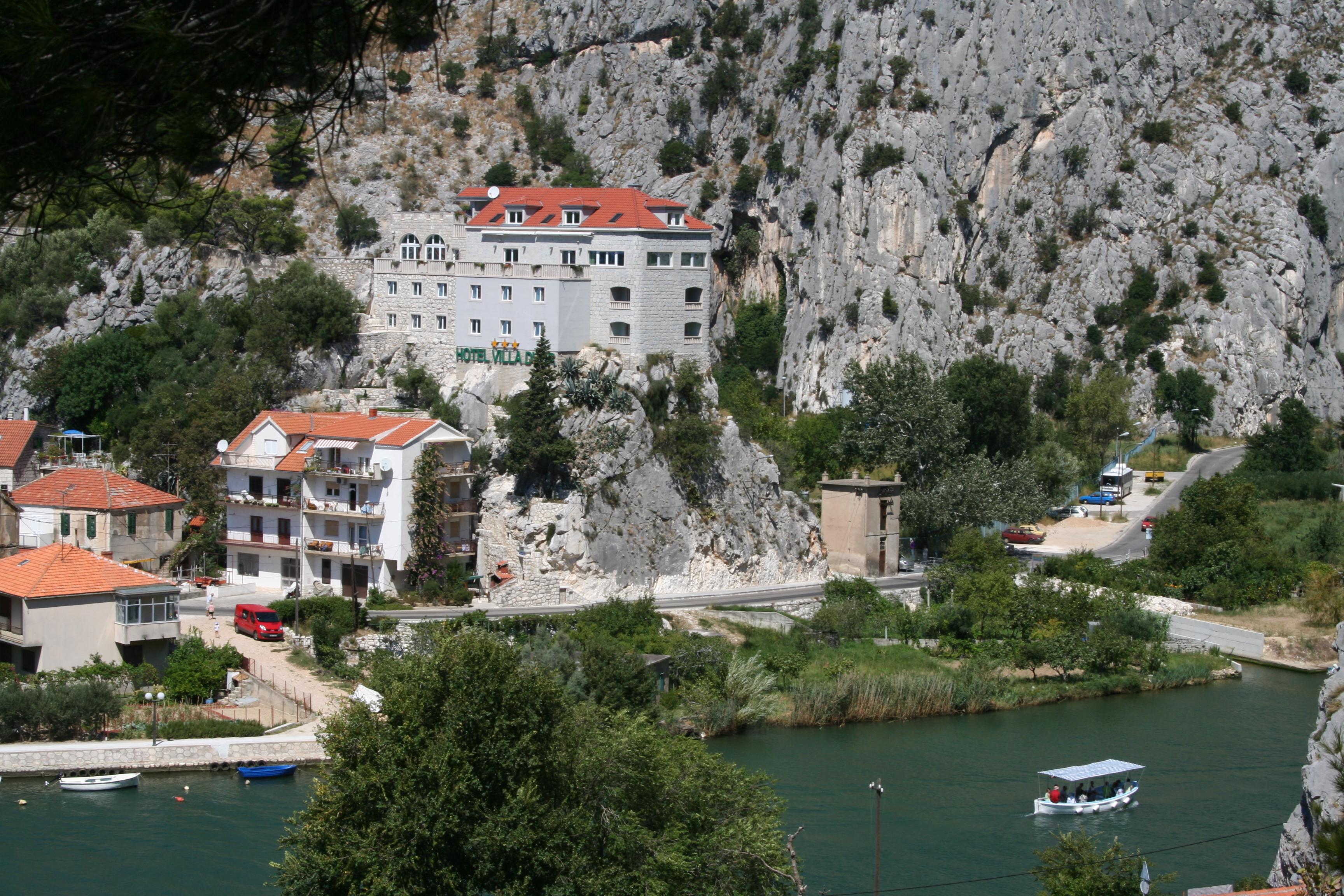 Hotel Villa Dvor Omiš Εξωτερικό φωτογραφία