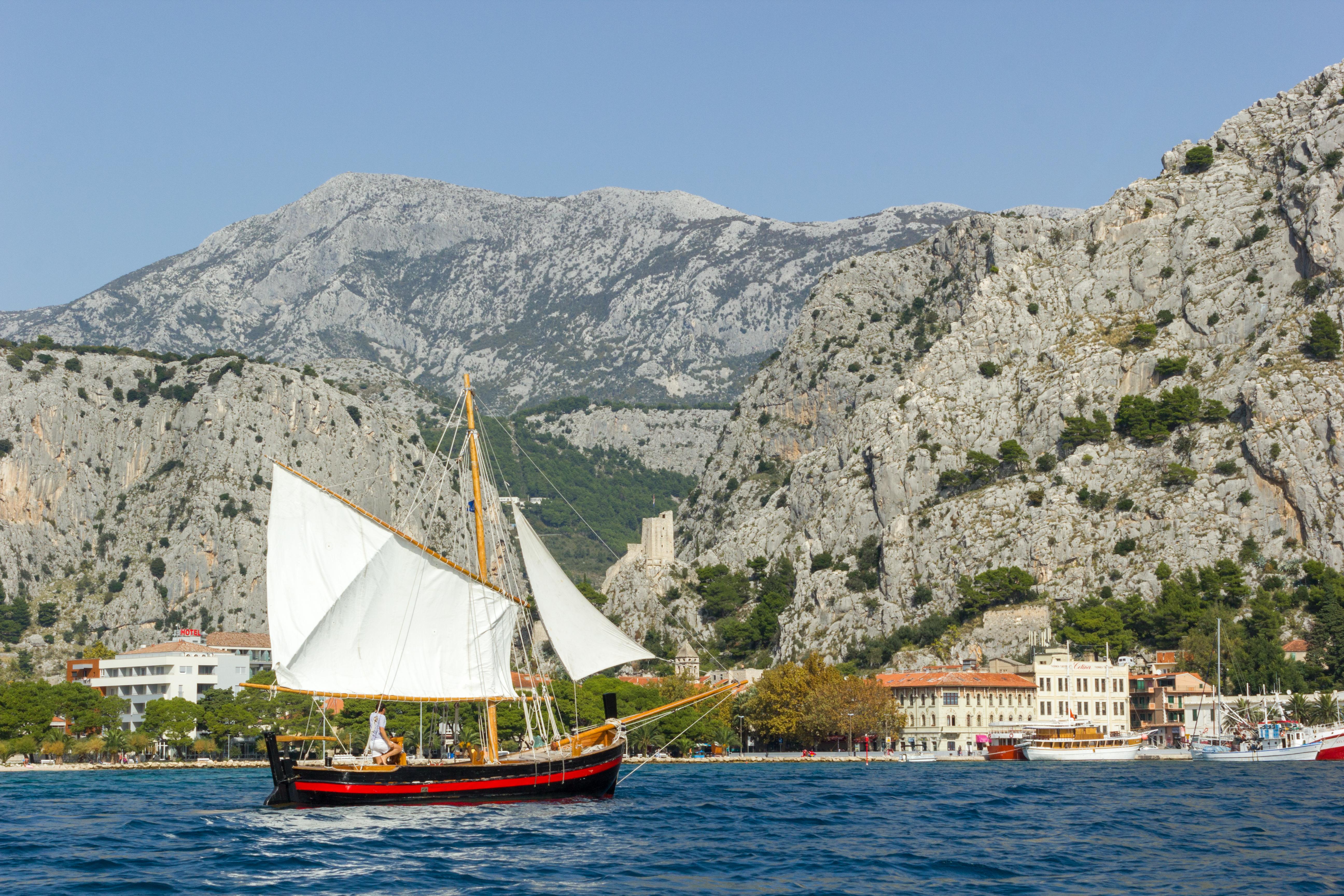 Hotel Villa Dvor Omiš Εξωτερικό φωτογραφία