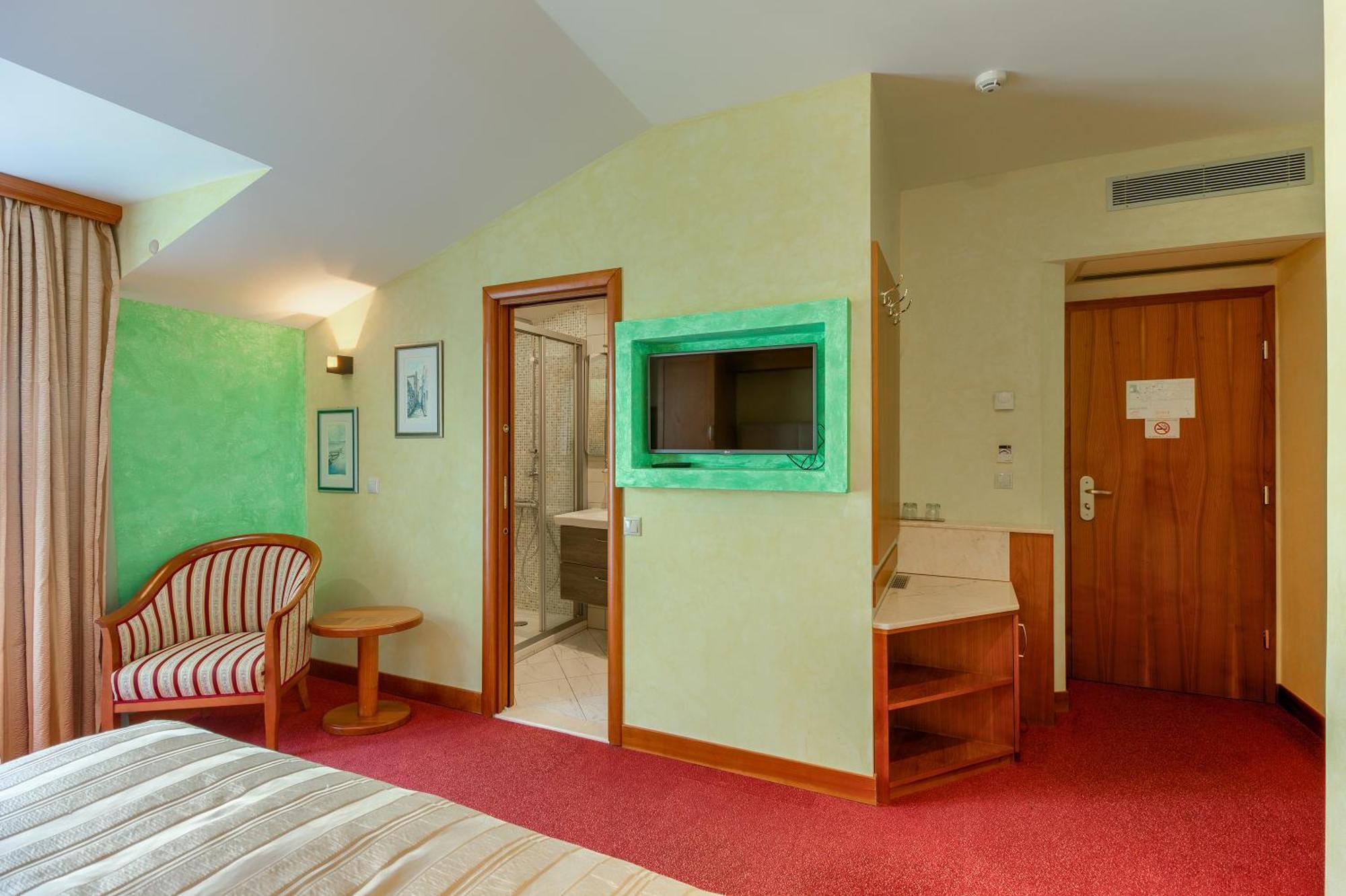 Hotel Villa Dvor (Adults Only) Omiš Δωμάτιο φωτογραφία