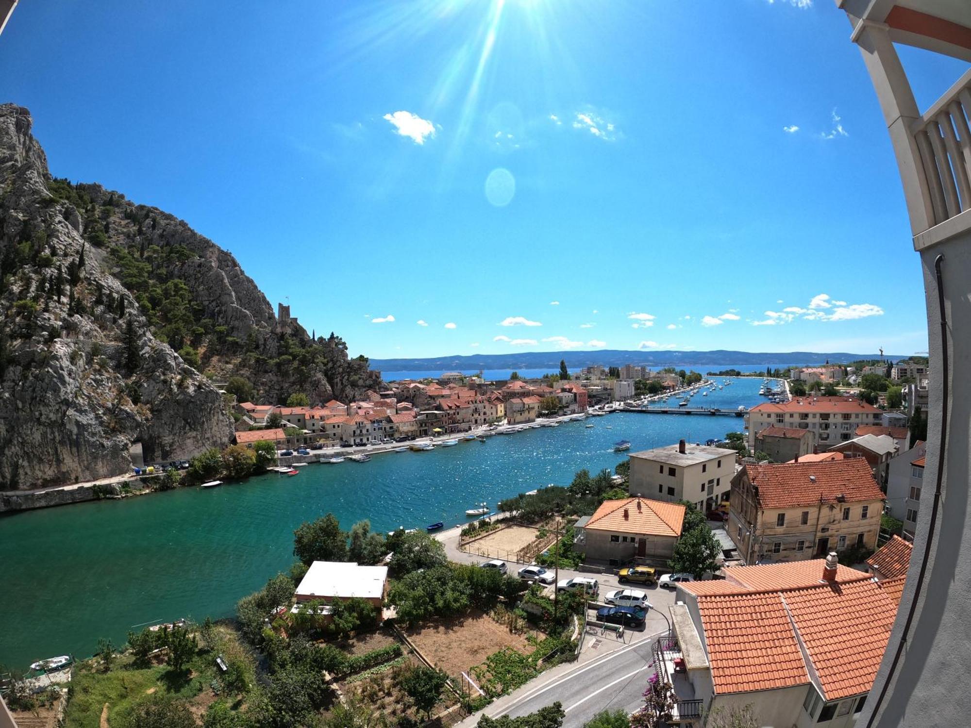 Hotel Villa Dvor Omiš Εξωτερικό φωτογραφία